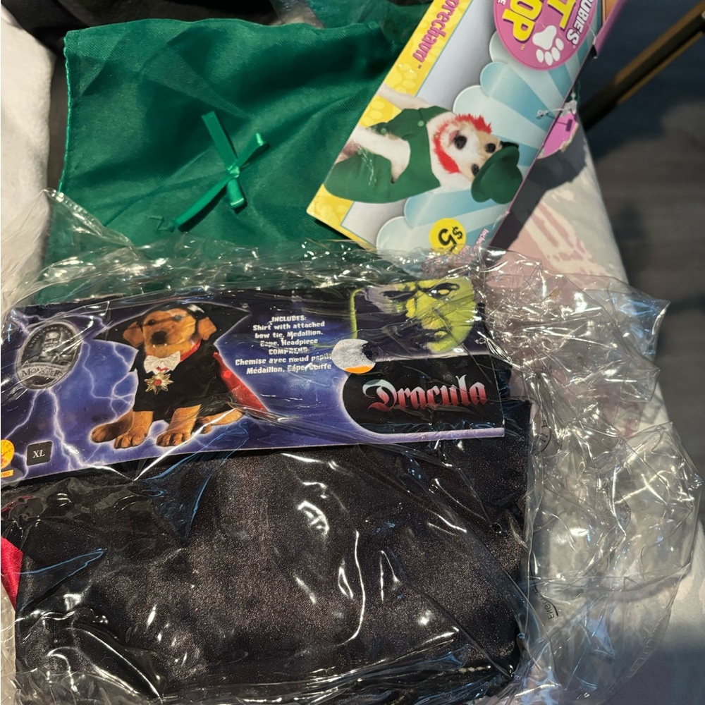 Pet Costumes - Picture 7 of 8